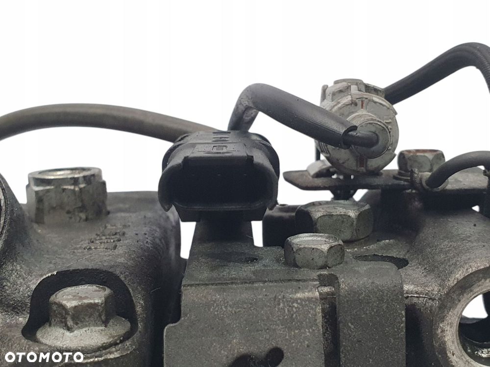 SPRĘŻARKA KLIMATYZACJI BMW E87 E90 2.0 D denso 6452 6987862-02 22527010 - 9