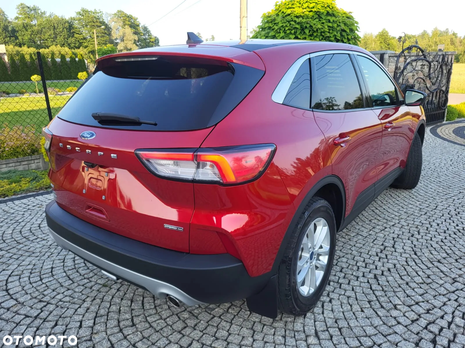 Ford Kuga - 2
