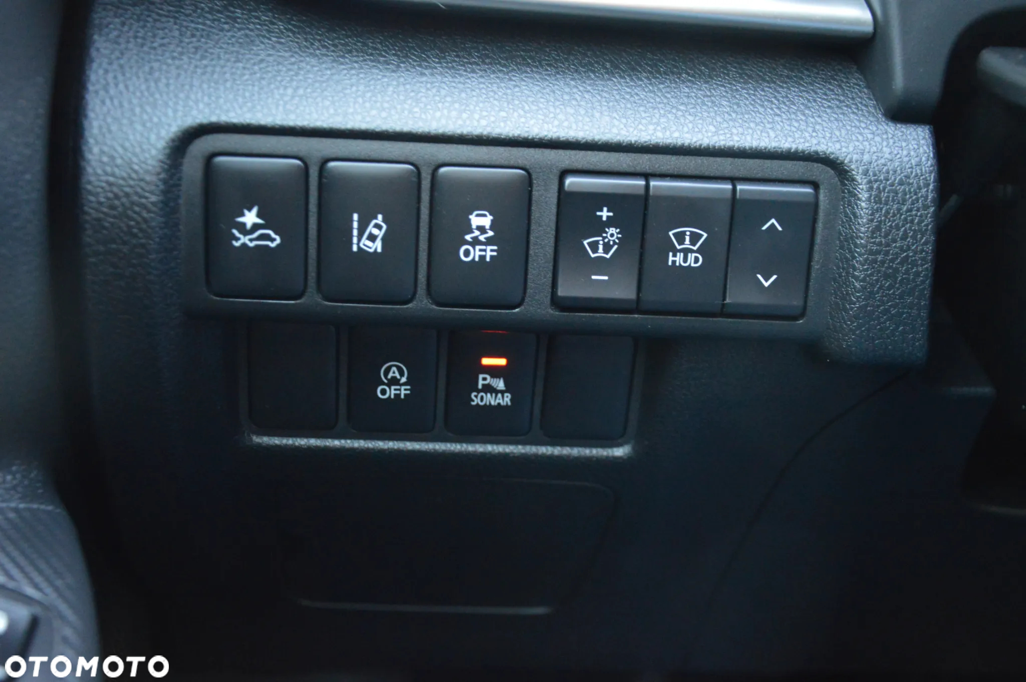 Mitsubishi Eclipse Cross 1.5 T Intense - 19