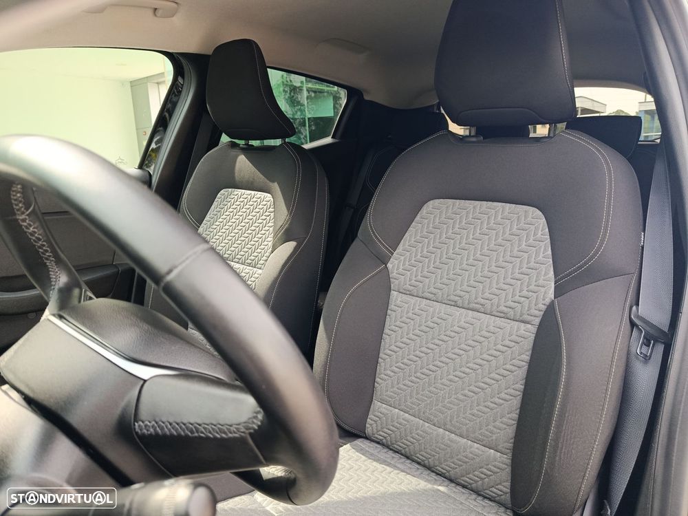 Renault Clio 1.0 TCe Evolution Bi-Fuel - 37