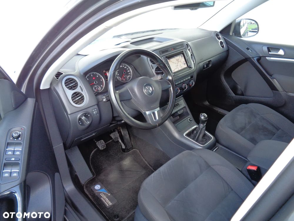 Volkswagen Tiguan - 10