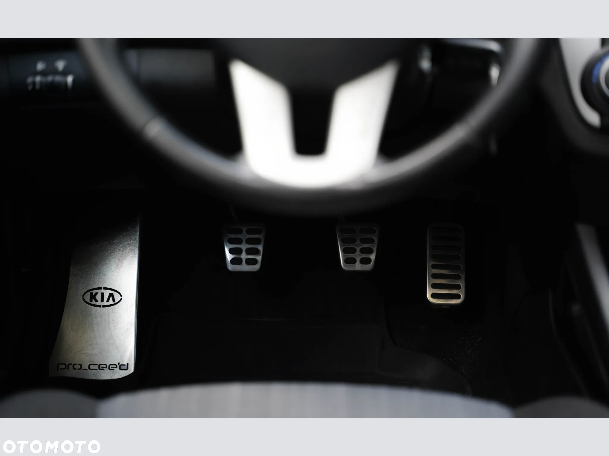 Kia ProCeed - 21