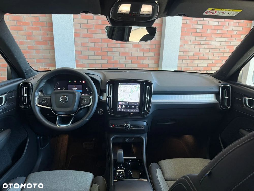 Volvo XC 40 B3 Plus Bright - 17