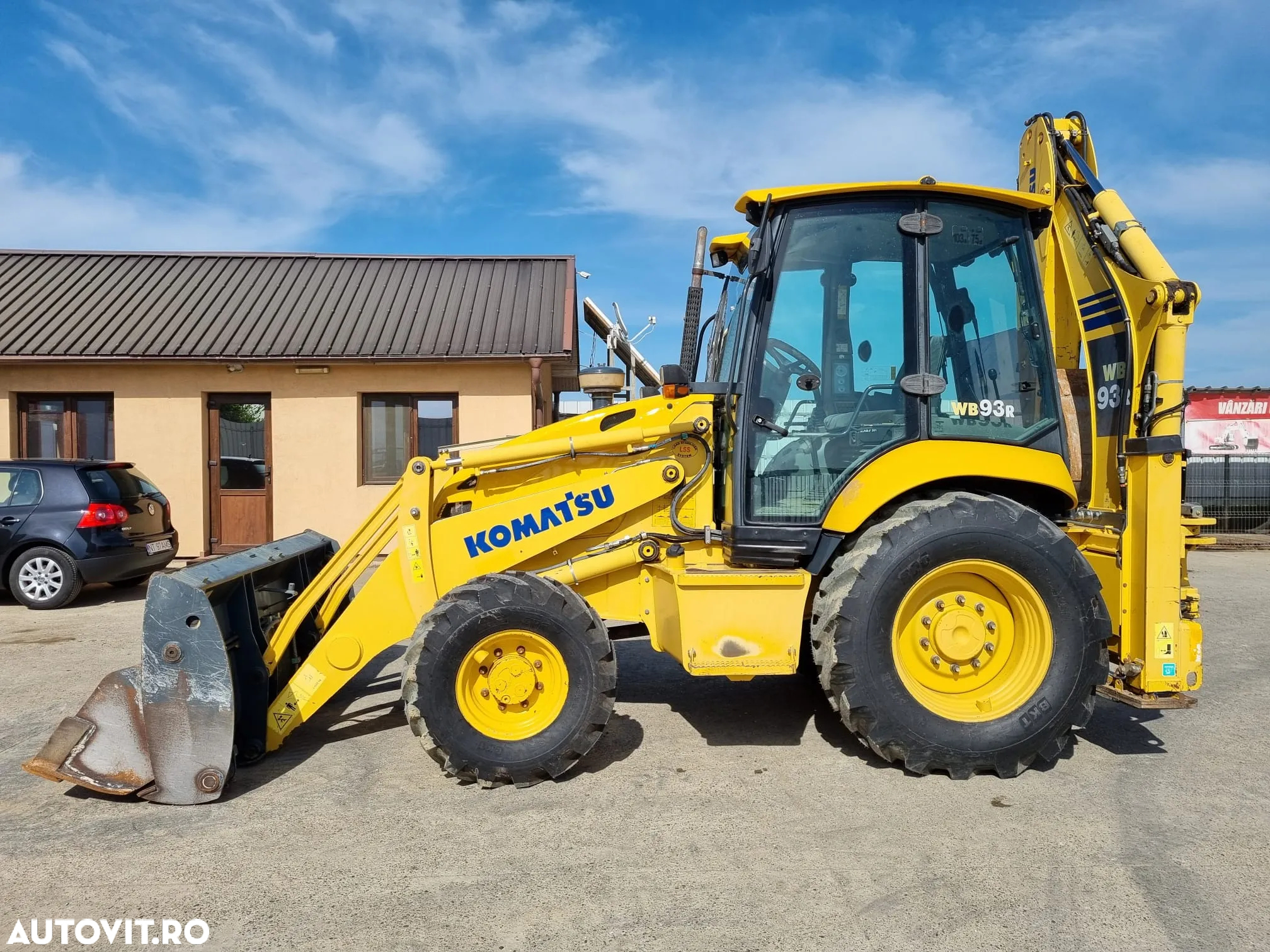 Komatsu WB 93 R-5 - 10