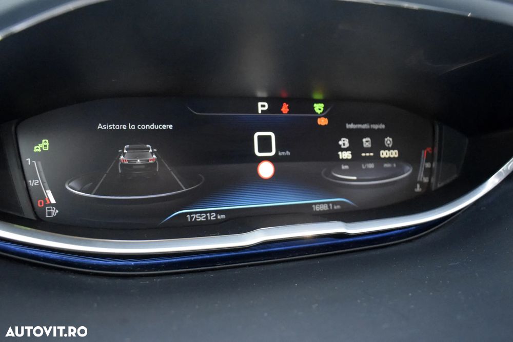 Peugeot 3008 1.6 BlueHDI S&S EAT6 Allure - 28