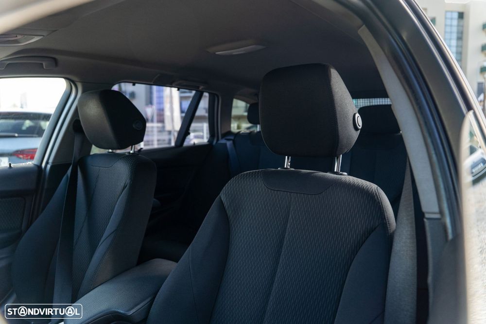 BMW 318 d Line Sport - 20