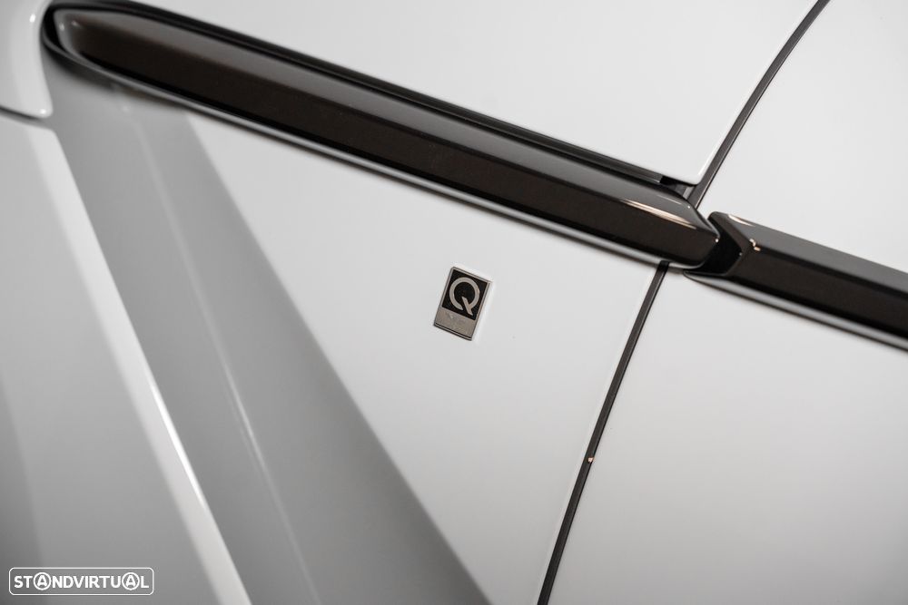 Aston Martin DBX 707 - 31