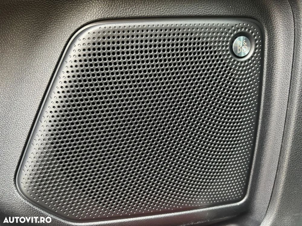 Ford Kuga 2.5 Duratec PHEV ST-LINE X - 35