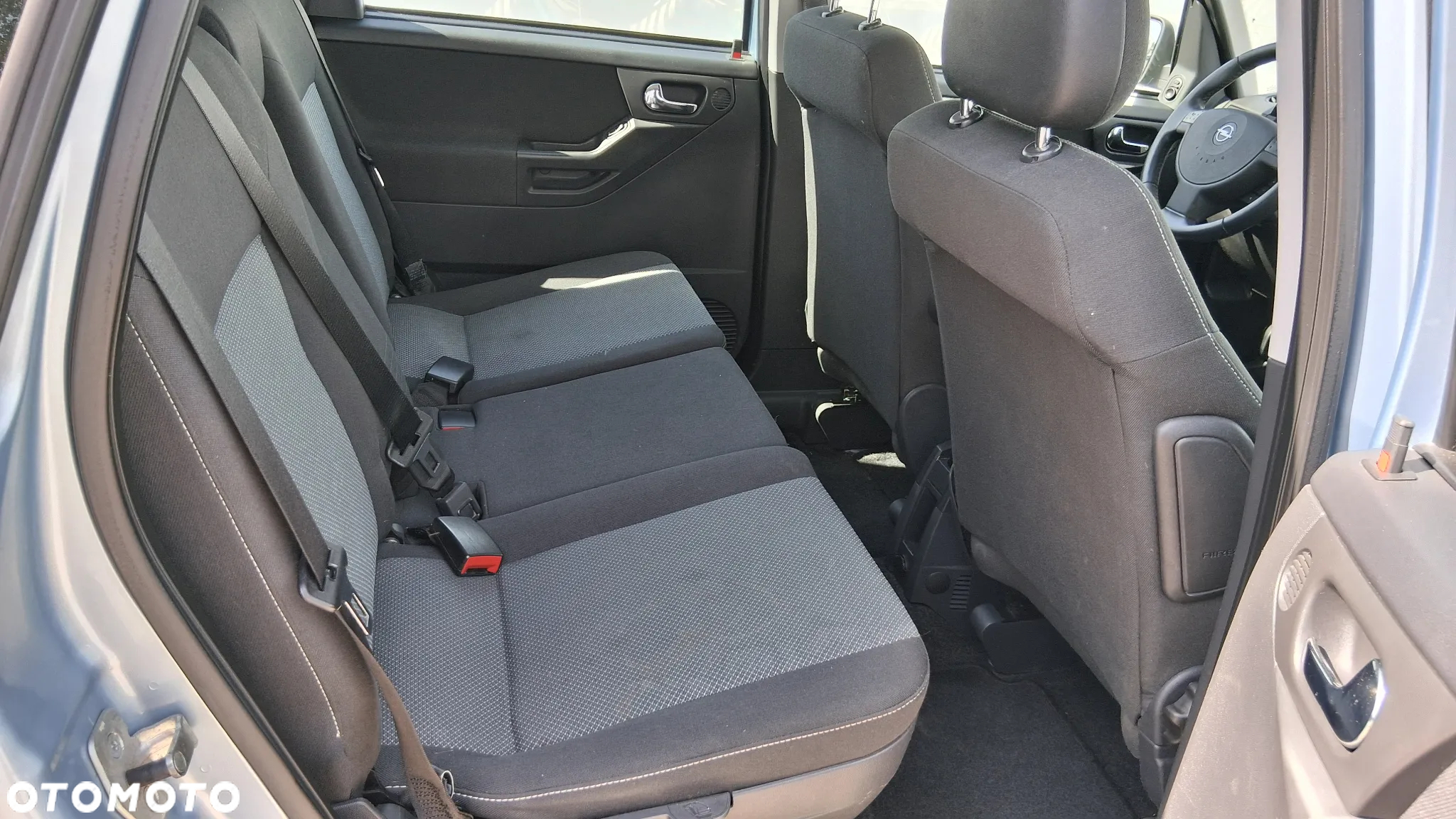 Opel Meriva 1.8 16V Cosmo - 19