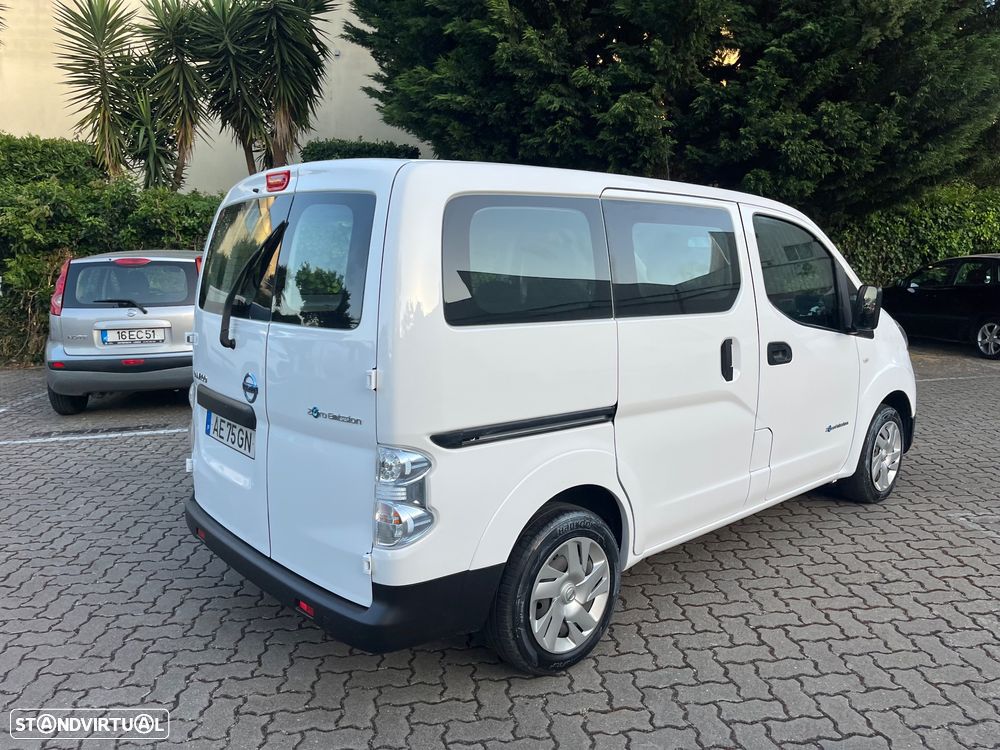Nissan NV200 Combi - 14