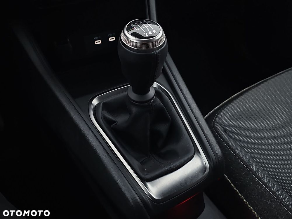 Renault Captur 1.0 TCe Techno - 18