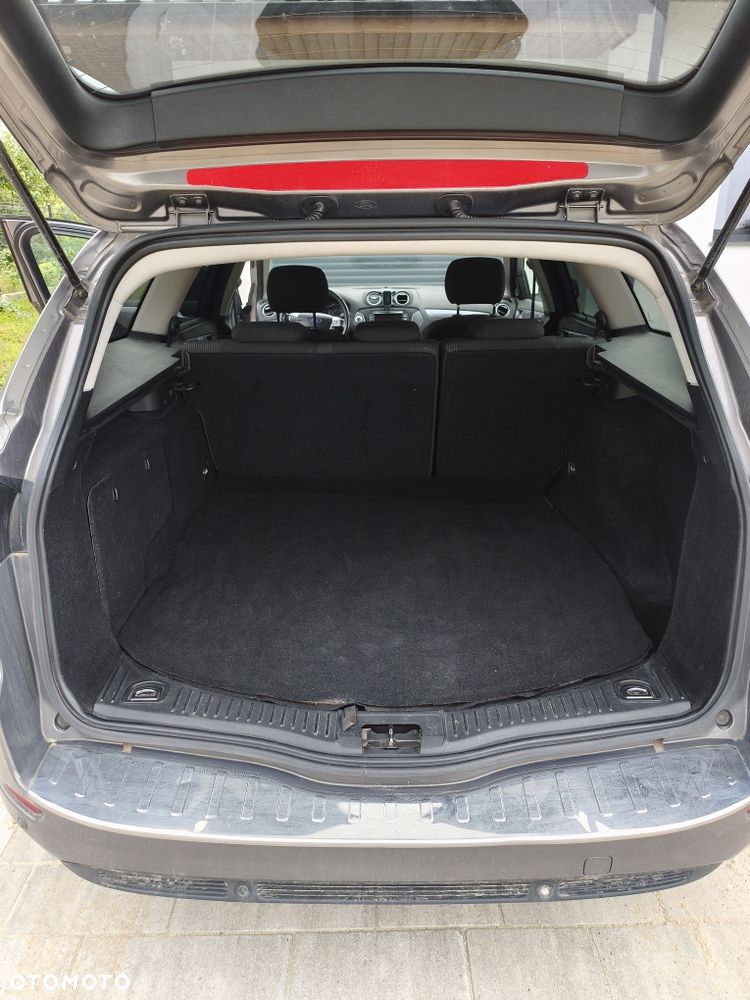 Ford Mondeo - 4