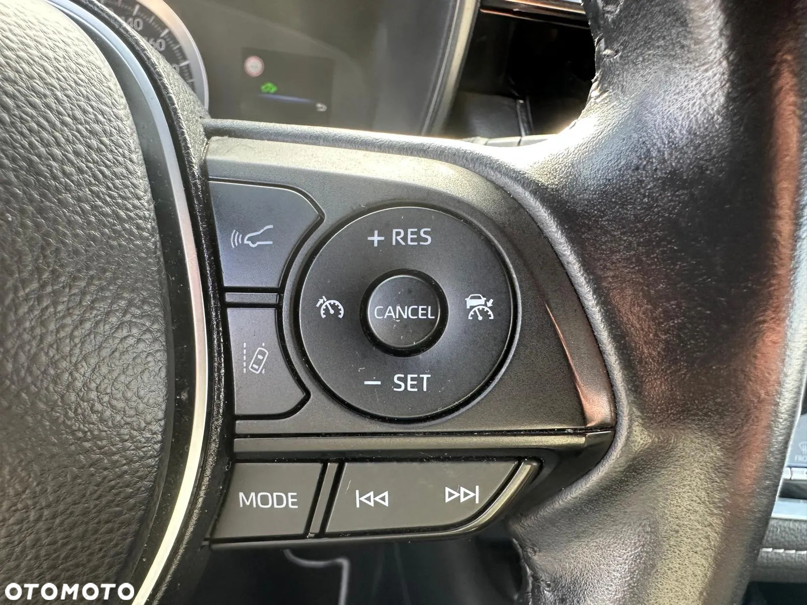 Toyota Corolla 1.8 Hybrid - 16