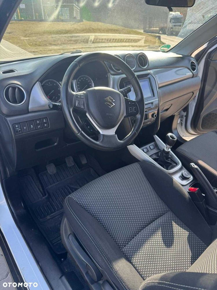 Suzuki Vitara - 4