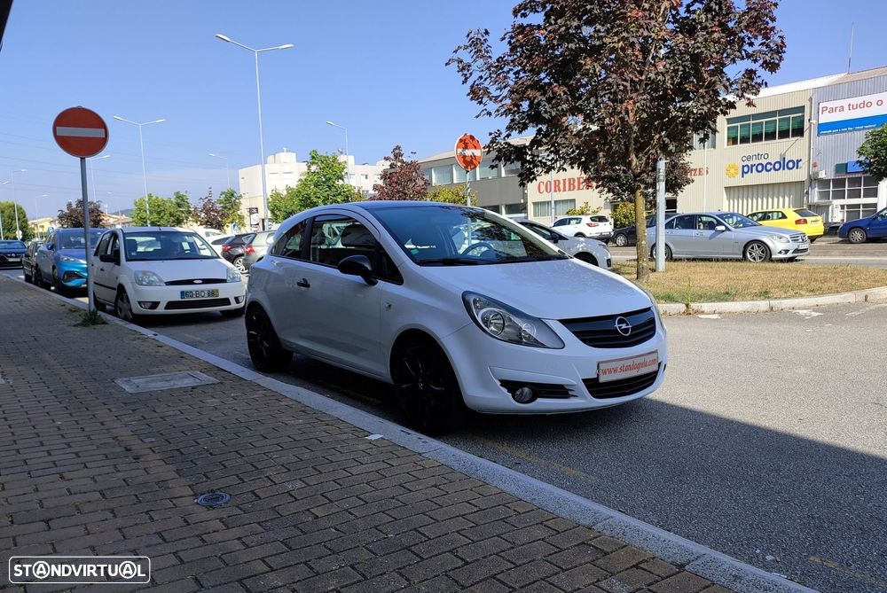 Opel Corsa 1.2 Black Edition - 3