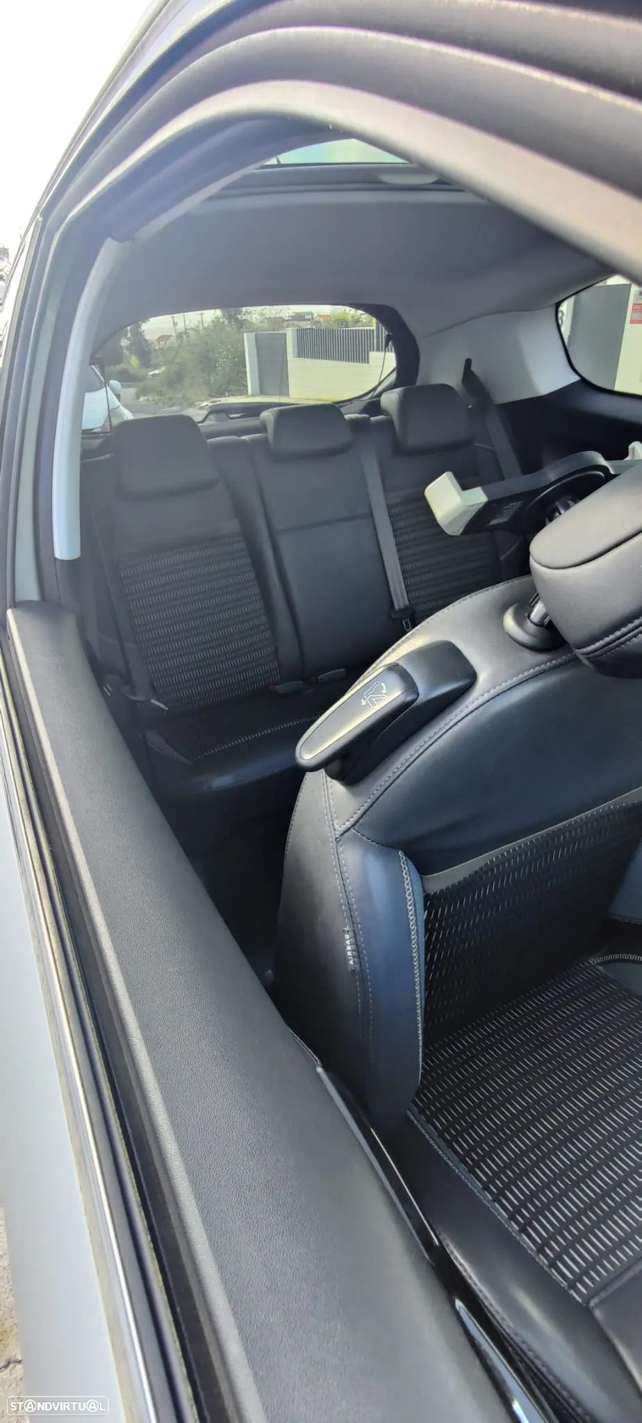 Peugeot 208 1.6 e-HDi Ice Velvet - 9
