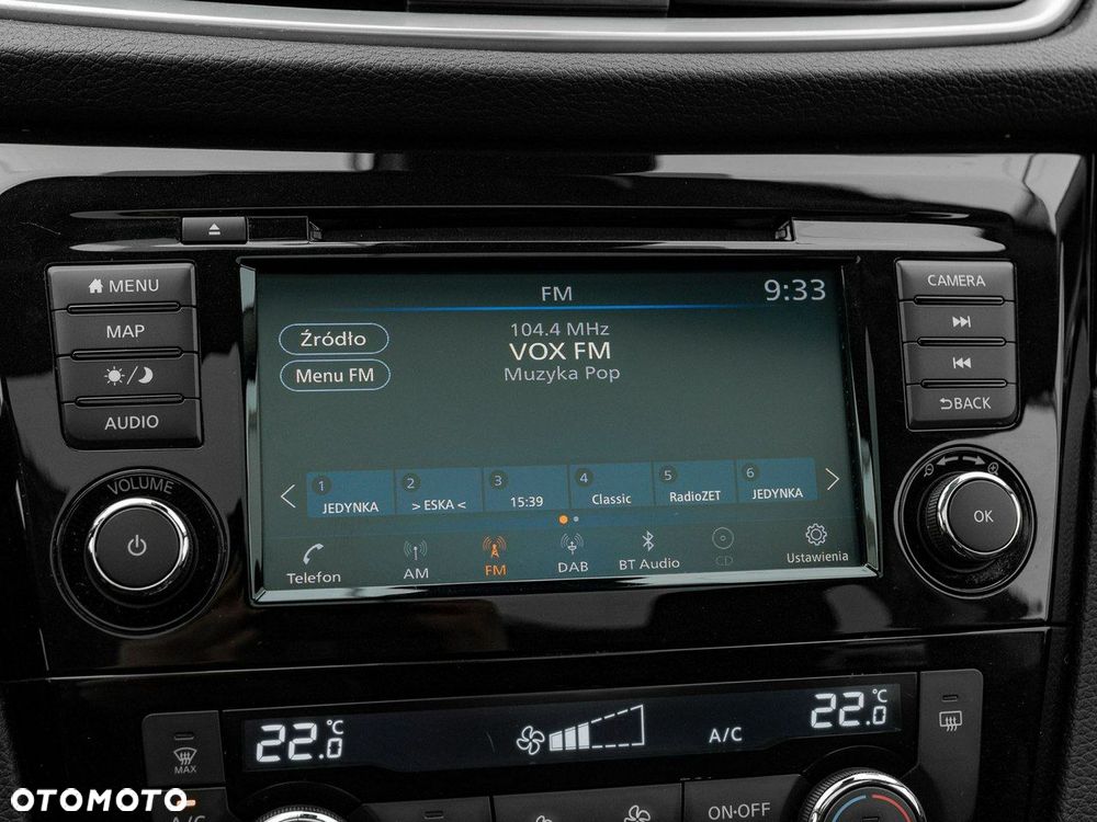 Nissan Qashqai 1.3 DIG-T N-Connecta DCT - 24