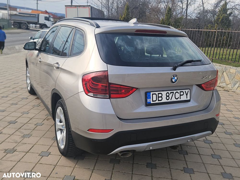BMW X1 sDrive18d Sport Line - 24