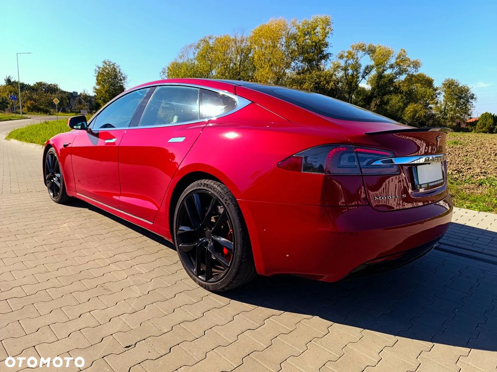 Tesla Model S Long Range Plus - 31