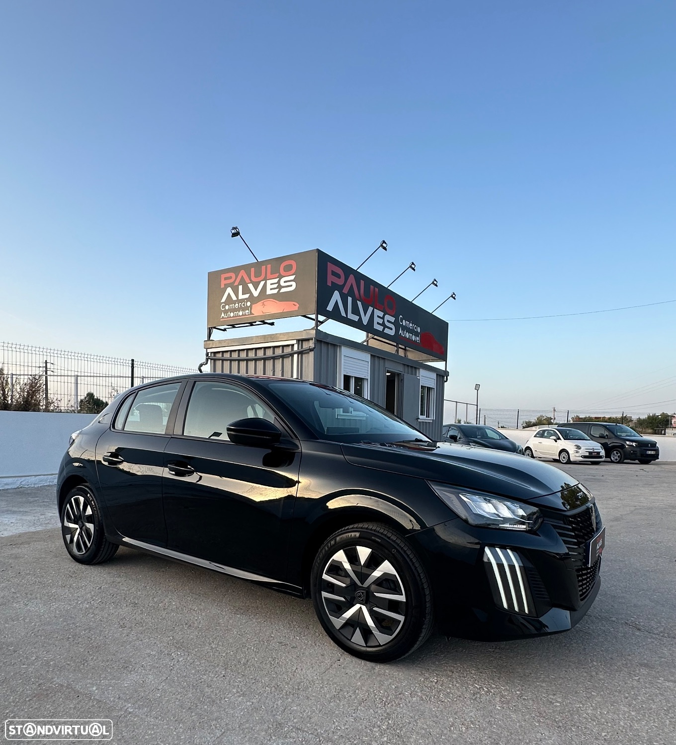 Peugeot 208 1.2 PureTech Active Pack - 11