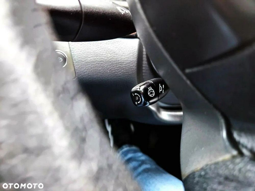 Mercedes-Benz Klasa E 500 T Avantgarde - 22