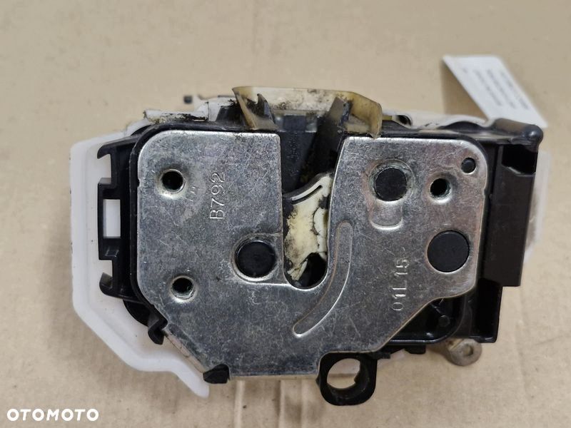 FIAT DOBLO II 2 ZAMEK DRZWI BOCZNYCH LEWY LEWYCH 2 PIN 51910356 - 8