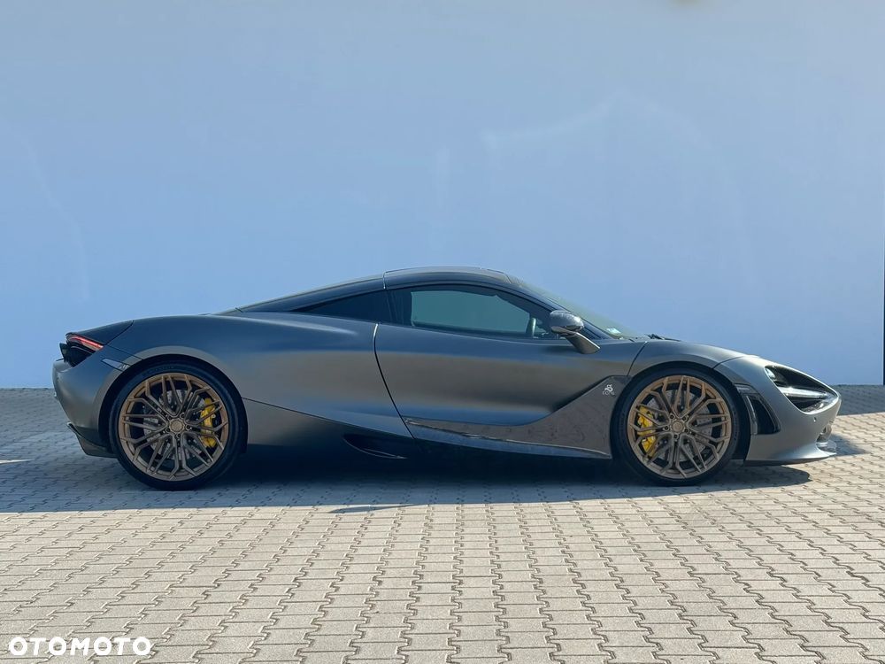 McLaren 720S Coupe - 3