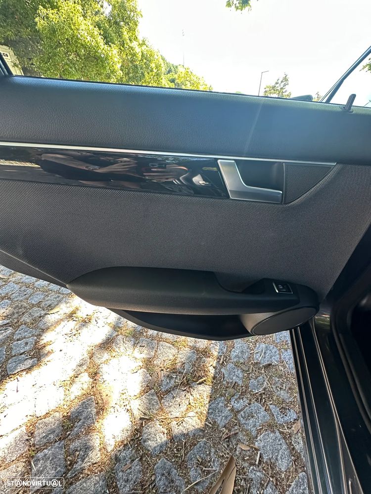Mercedes-Benz C 220 CDi Elegance BE 124g - 26