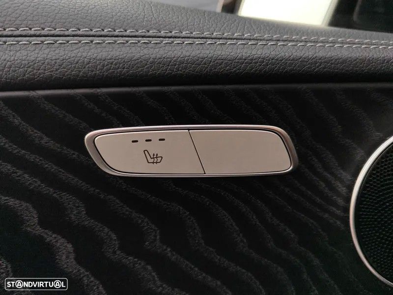 Mercedes-Benz E 300 de AMG Line - 12