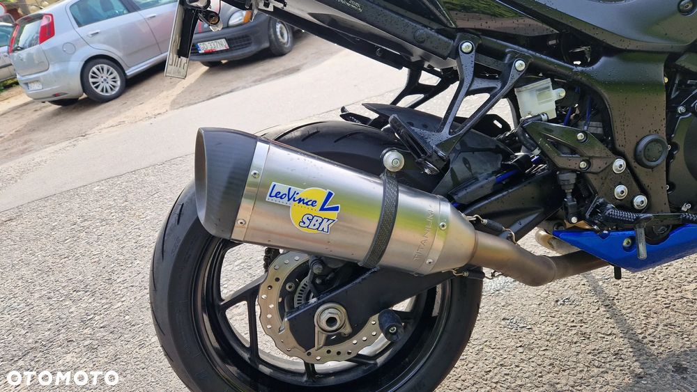 Suzuki GSX - 4