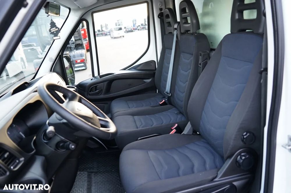 Iveco DAILY 35-140 / CONTAINER / DUBLU / MANUAL / ROLURI / MASĂ NETĂ: 3500 KG / 2017 - 25