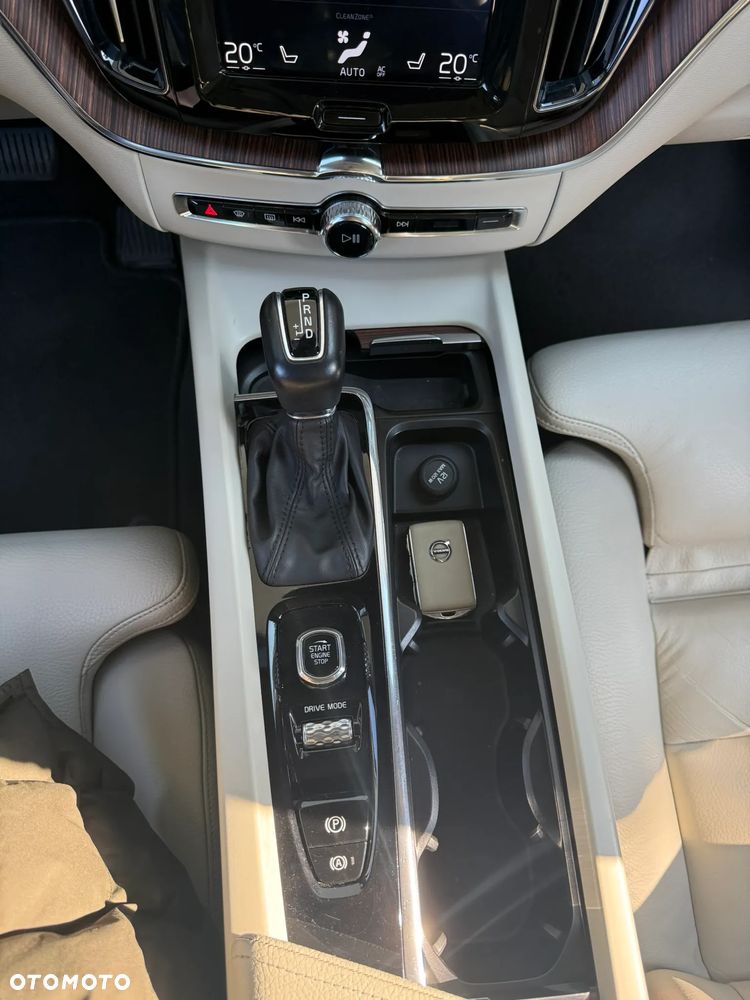 Volvo XC 60 D4 Inscription - 26