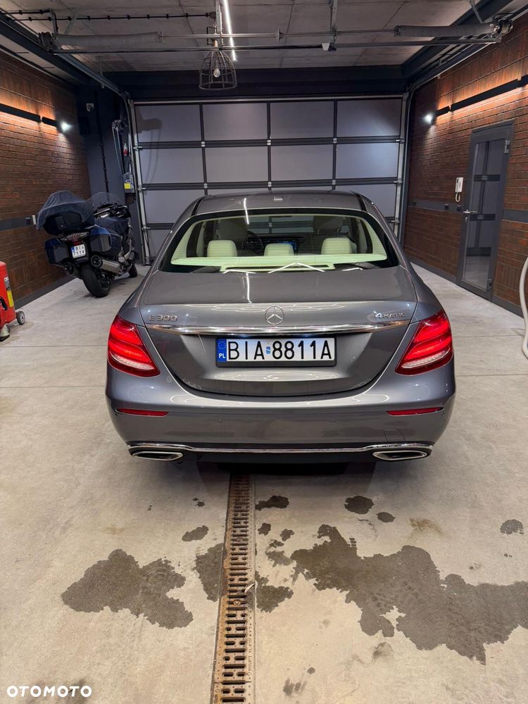 Mercedes-Benz Klasa E - 11