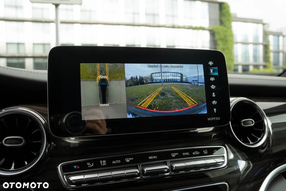 Mercedes-Benz Klasa V 300 d lang 4Matic 9G-TRONIC - 33
