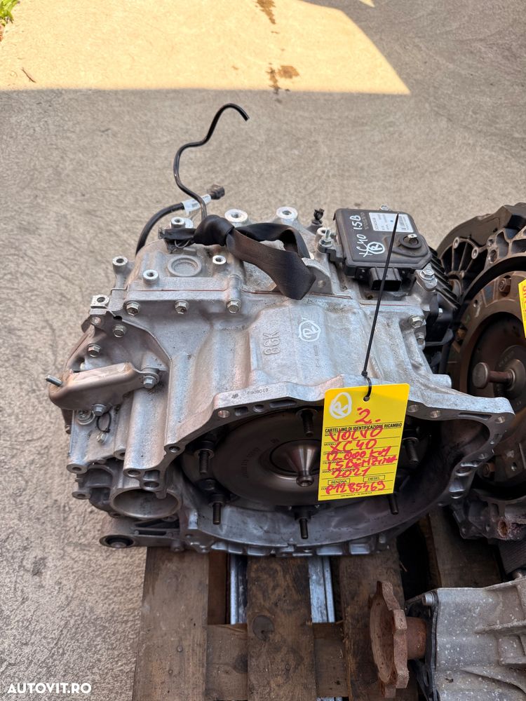 Cutie de viteze automata cod P1285469 pentru VOLVO XC40 motor 1.5 benzina an 2021 cu 12.000 km