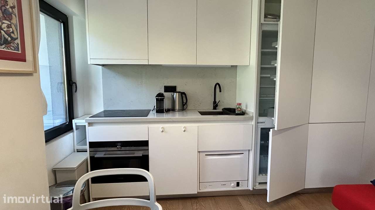 Apartamento T0 - Avenidas Novas - Grande imagem: 3/14