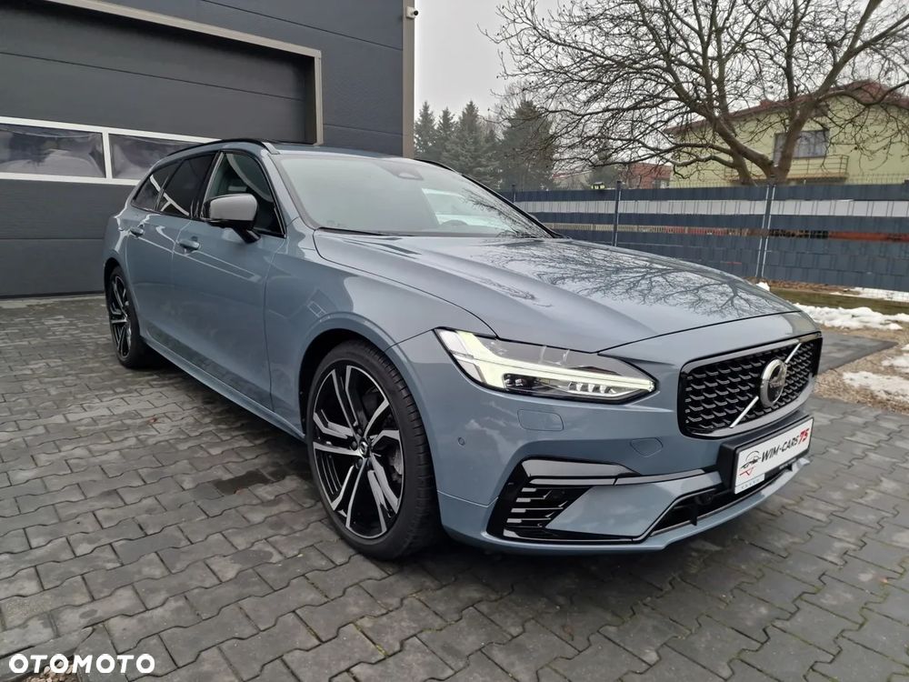 Volvo V90 T8 AWD Plug-In Hybrid R-Design - 4