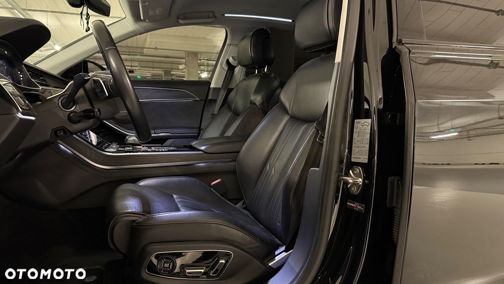 Audi A8 - 19