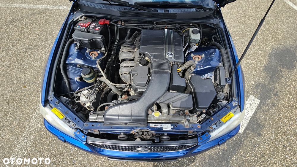 Lexus IS 200 Prestige - 17