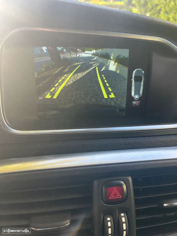 Volvo V40 - 23