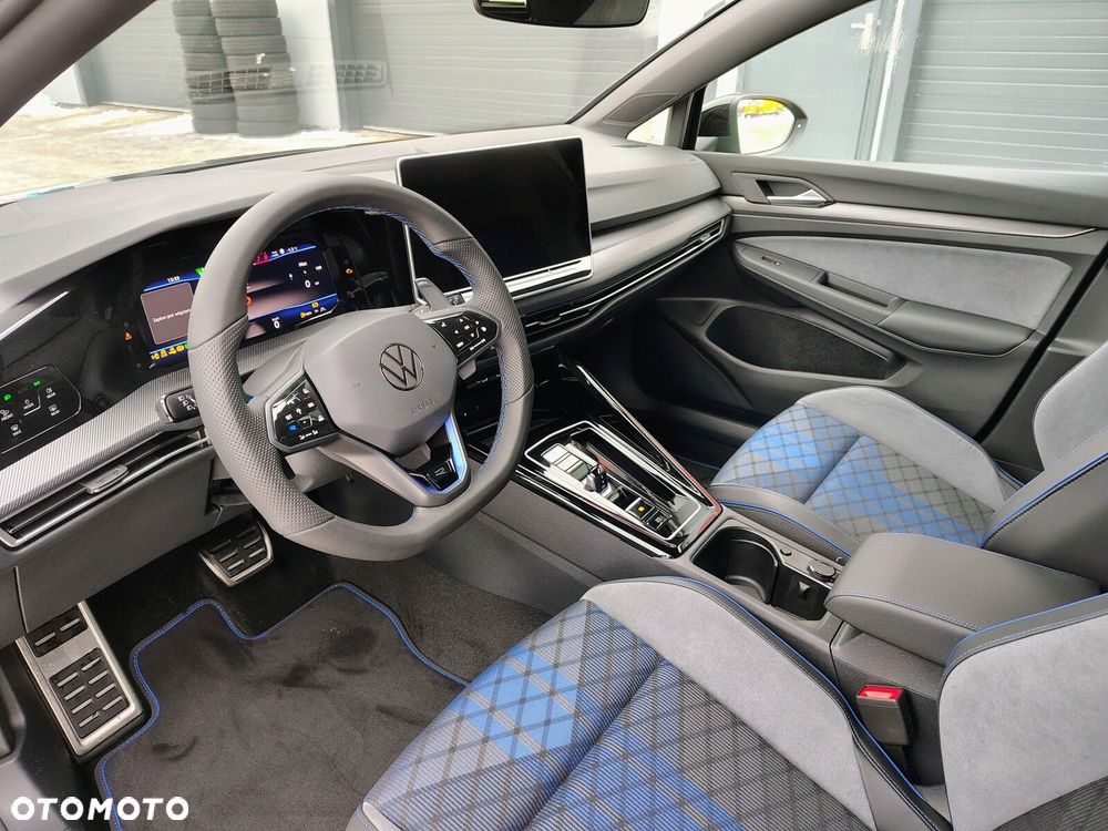 Volkswagen Golf Variant - 16