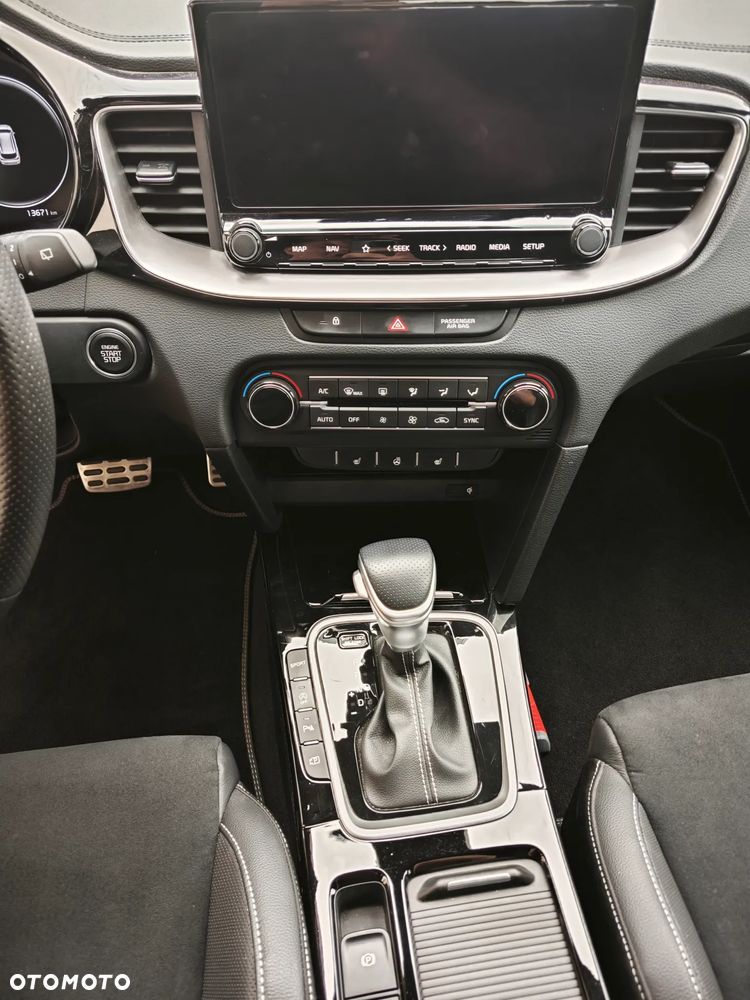 Kia Ceed 1.5 T-GDI DCT7 OPF GT Line - 15