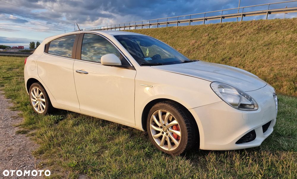 Alfa Romeo Giulietta 2.0 JTDM Distinctive - 3