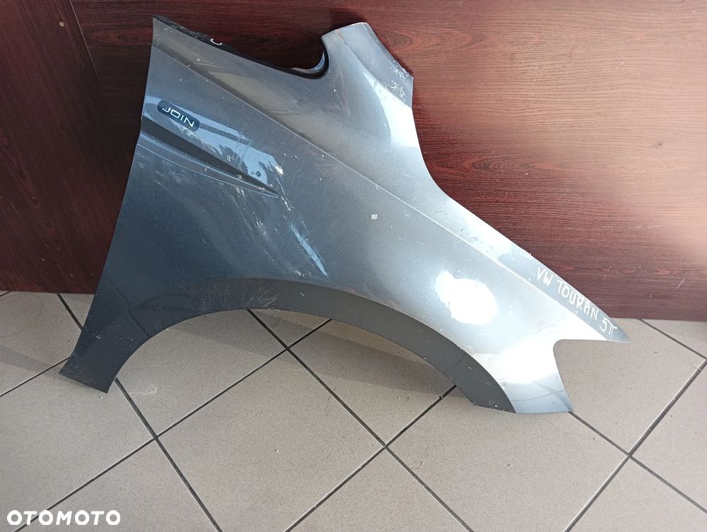 VW TOURAN 5TA 2015-> PRAWY błotnik przedni - 1