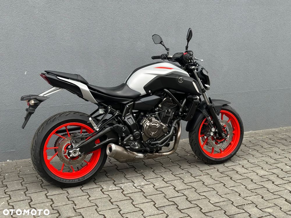 Yamaha MT - 4