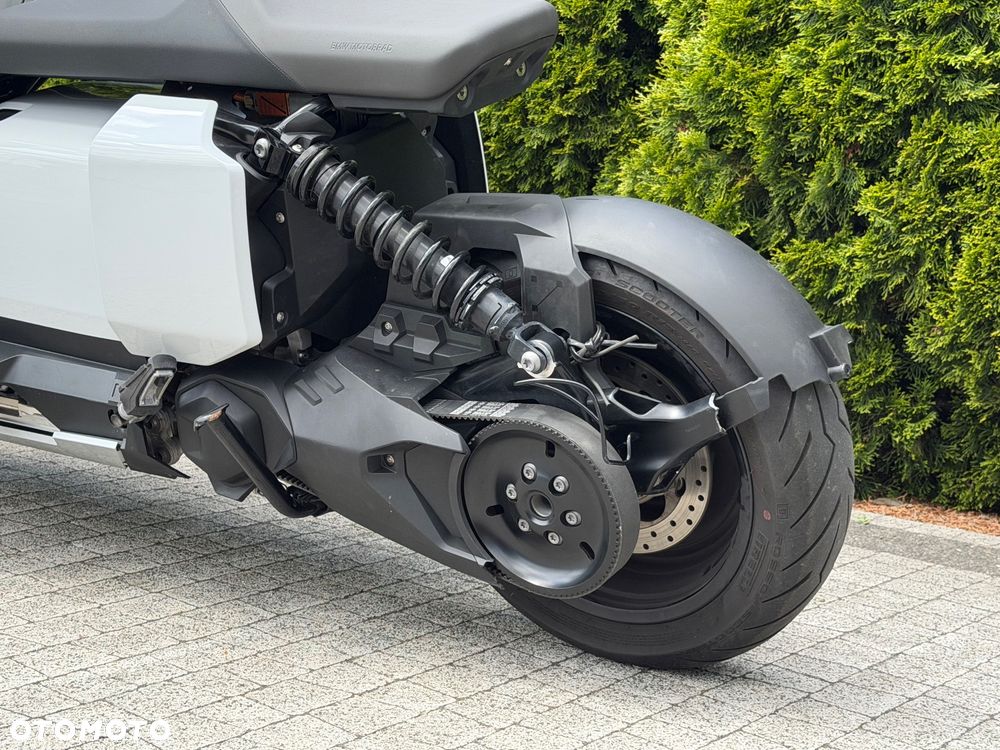 BMW CE 04 - 11
