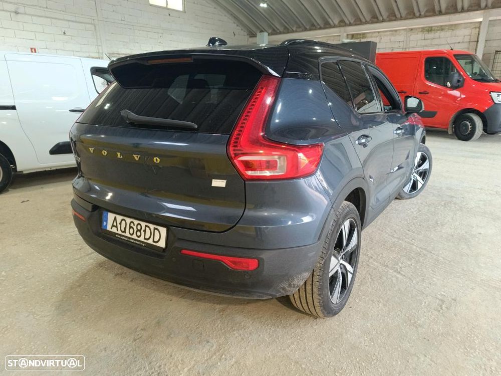 Volvo XC 40 Recharge Plus - 4