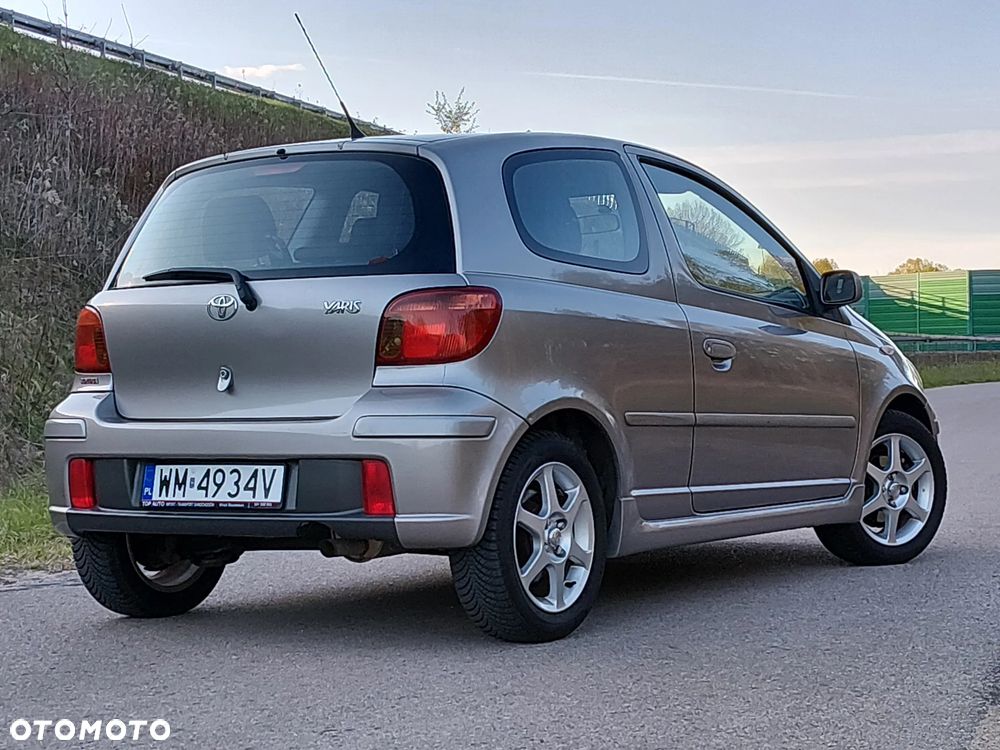 Toyota Yaris - 6