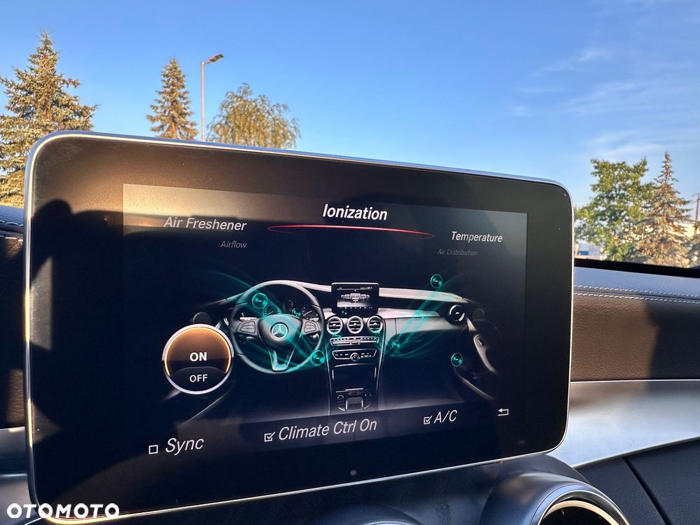 Mercedes-Benz Klasa C AMG 43 4Matic 9G-TRONIC - 20