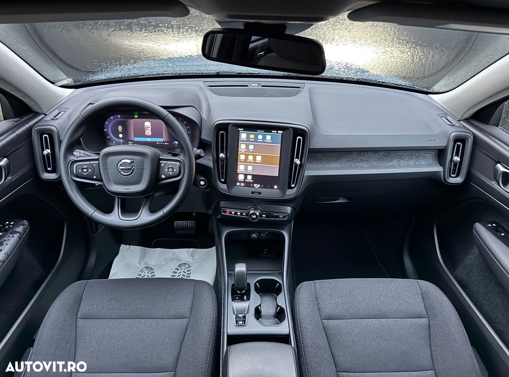 Volvo XC 40 B3 AT FWD MHEV Plus Dark - 7